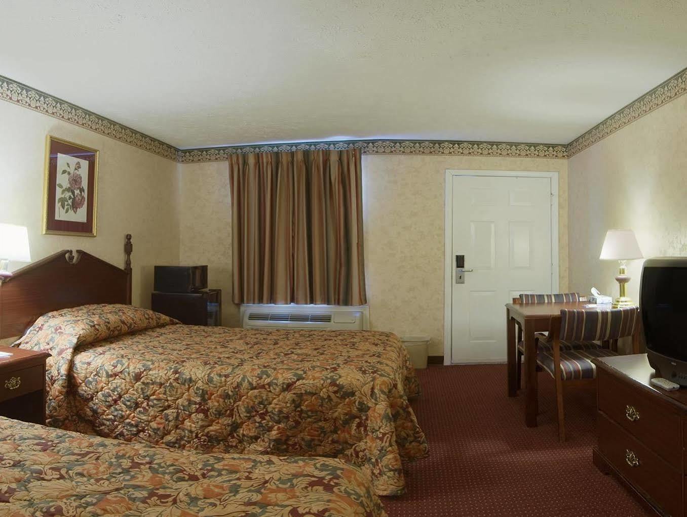 Americas Best Value Inn & Suites Mt. Pleasant Mount Pleasant Eksteriør bilde